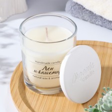 A candle in a glass flavored 
