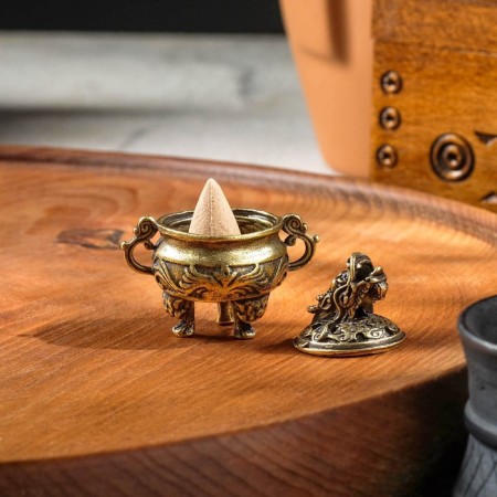 Kurilnitsa for incense cones "Woke -haired Dragon", 5.5x3.7 cm-2