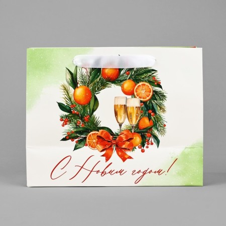 Package Gift New Year Laminated "New Year's Wreath", tangerines, MS 18 x 23 x 10 cm, New Year-2