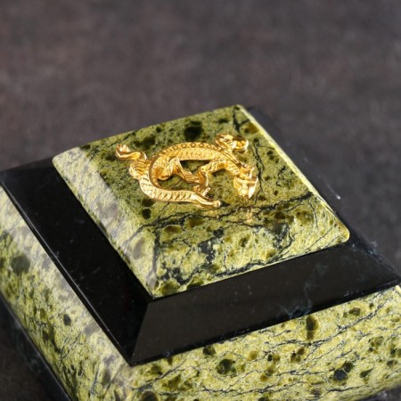 Casket "Ural Queen", 8x8x6.5 cm, natural stone, coil-3