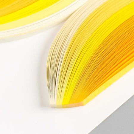 Strips for quilling 100 strips density 120 grams "Yellow gradient" w. 0.5 cm dl. 39 cm-1