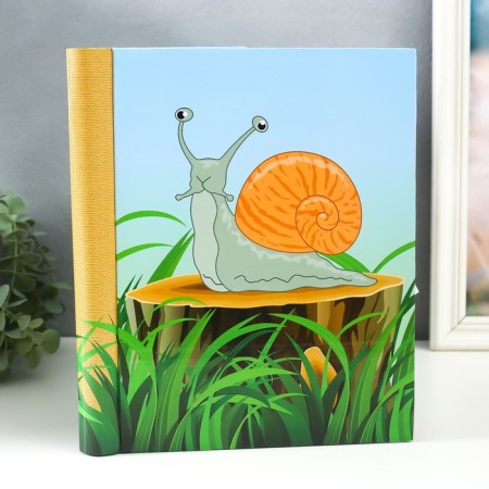 Photo album magnetic 20 sheets "Snail. Deep aim" 29x24x2 cm
