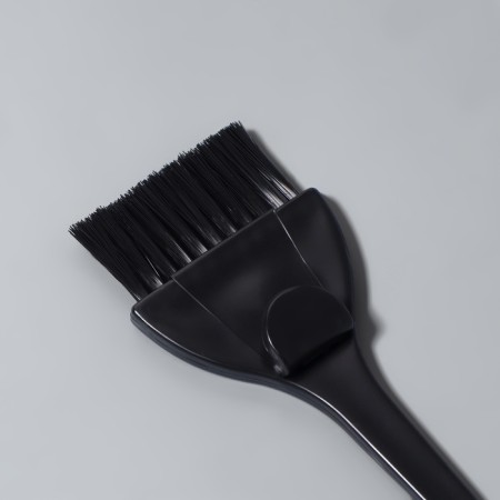 Hair coloring brush with a latch, 21 x 5.5 cm, black color-2