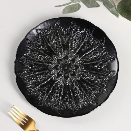 Glass plate "Filicia", d = 21 cm, black color with silver