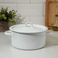 Cylindrical pan, 2 l, enameled cover, induction, white color