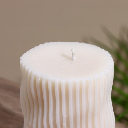 Candle "wave" 6.5x6.5x10 cm, soy wax-1