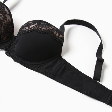 Women's bra, black color, rr 75c-4