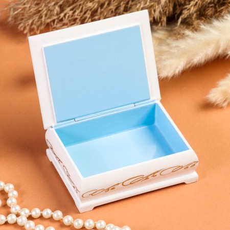 Casket "Flowering", white, 8 × 10.5 cm, lacquer miniature-1