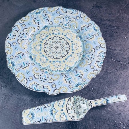 Cake lenardi, with a spatula, d = 27 cm