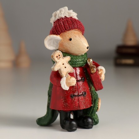 Souvenir Polystone "Mouse in a red cap with a gingerbread and a gift" 5.5x4.5x11 cm-1