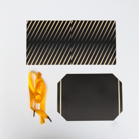 Self -charged box "embossing" black 15x15x15 cm-3