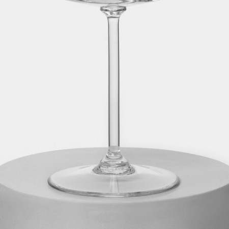 A set of crystal fuel for wine France-2