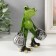 Souvenir Polystone Lak "Frog with bags" 7.5x11.5x13 cm