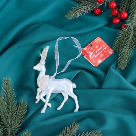 Jewelry decoration "Greatness of the Brill" 9x12.5 cm, white-2