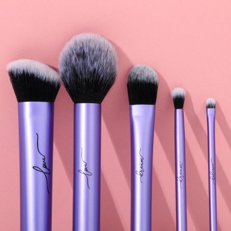 Love makeup kit: brushes 5 pcs and sponge-2