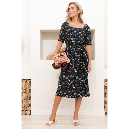 Women's dress, size 44