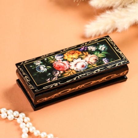 Zhostovo box, 14 × 6 cm, lacquer miniature