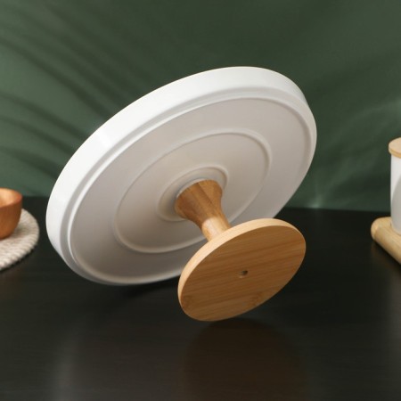 Ceramic dessert stand with a lid-pneaking on a wooden leg Bellatenero, D = 25 cm, white color-6