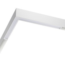 A track lamp for a low -speed busbard is dimmed with the remote control remote control. Flum, 24W, LED, 43x250x231 mm, white color