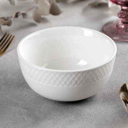 Porcelain salad Wilmax "Julia Vysotskaya", 600 ml, D = 14 cm, white color