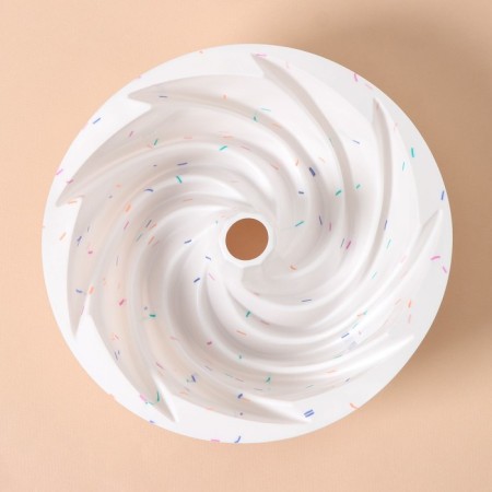 Konfinetta baking form “German cupcake. Whirlwind ", silicone, d = 24 cm, white color-5