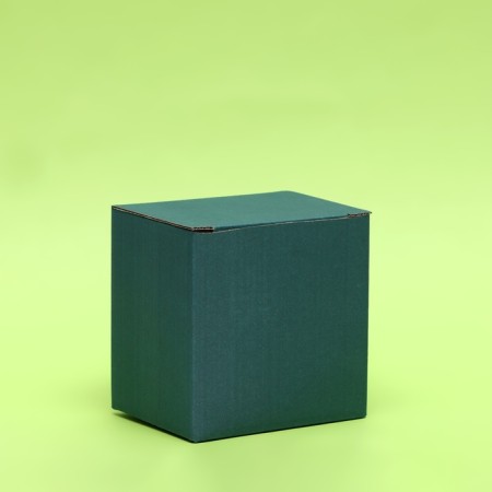 Box under a mug, without a window, emerald 12 x 9.5 x 12 cm-1