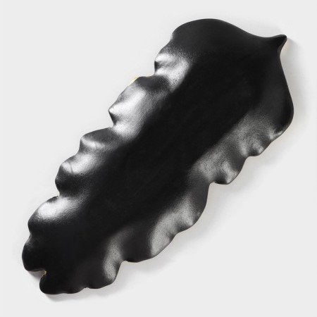 Daille of the Golden Leaf, 38.5 × 15.5 cm, gold with black and black-3