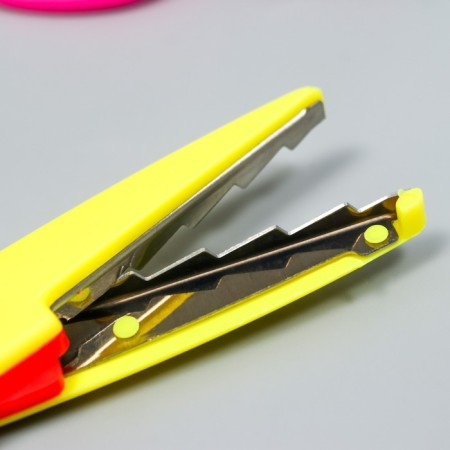 Scissors of embossed "Flower" (set 3 pcs) mix 13 cm-4