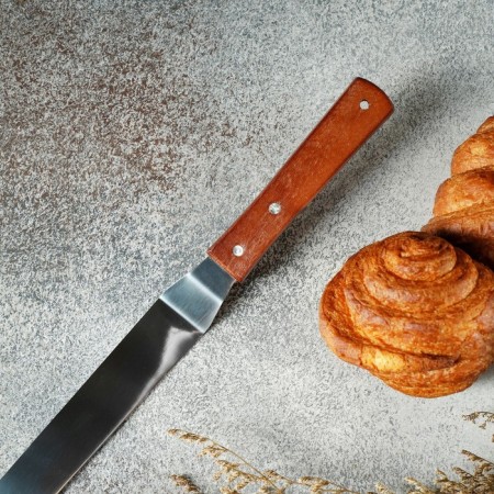 A blade-tank with a wooden handle, curved, 31.5 cm, the working part is 19.5 cm-5