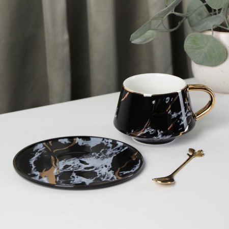 Tea couple ceramic with a gold spoon, 2 items: a cup 240 ml, a saucer d = 14.8 cm, black color is black-1