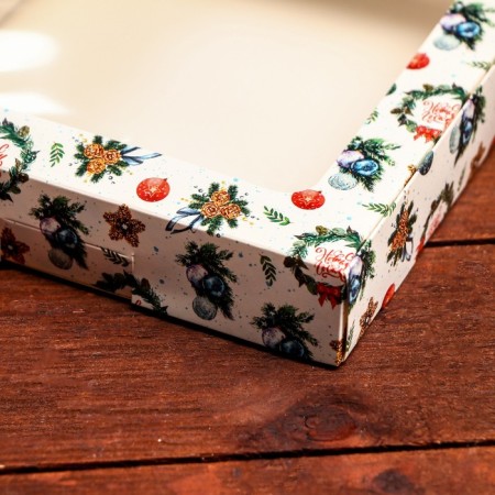 Self -charged box "Festive guest", 16 x 16 x 3 cm-3