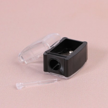 Cosmetic sharpener, with a lid, black color-7