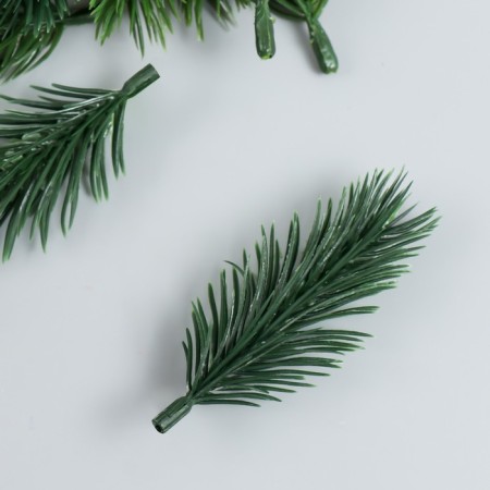 Decor for creativity "spruce branch" Green 8 cm