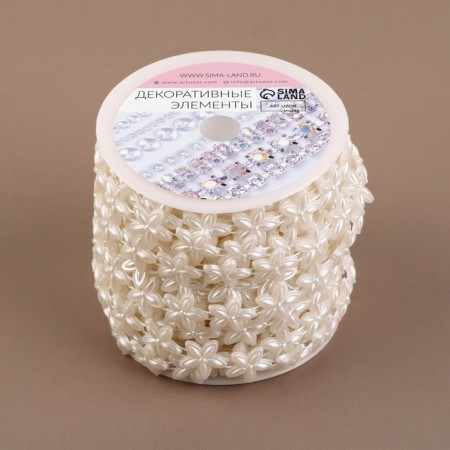 Pearls on threads, flat, “flowers”, 15 mm, 9 ± 1 m, white color-2