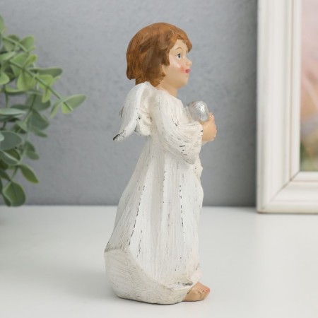 Souvenir Polystone "Angel in beige toga with a heart" 6x8.5x16 cm-1