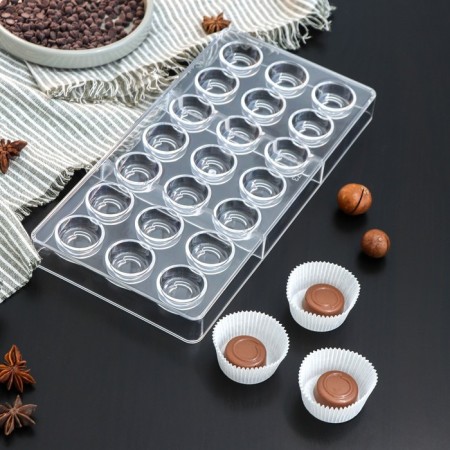 Konfinetta chocolate form “Toffi. Circle ”, 27.5 × 17.5 × 2.5 cm, 21 cells (2.5 × 1.5 cm)