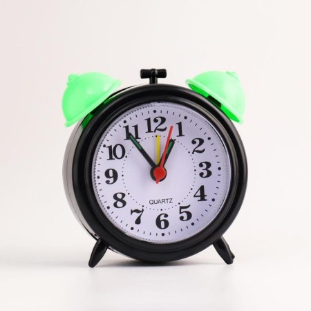 Clock - desktop an alarm clock, discrete move, dial d -6 cm, 8.5 x 8 cm, aa-1