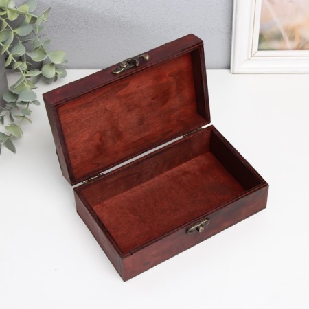 Casket wood chest "Claim" with rivets 18x11.5x6 cm-2