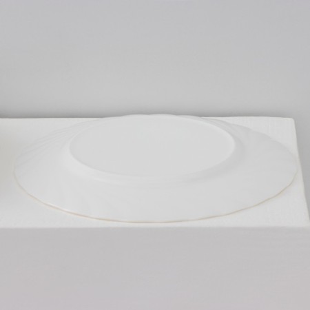 A set of dessert plates Luminarc Trianon, D = 20 cm, glass ceramic, 6 pcs, white color-3