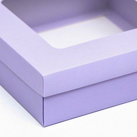 The box is folding, lid is lilac, lilac, with a window 20 x 20 x 6 cm-2