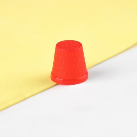 Pelting, d = 2 cm, red color