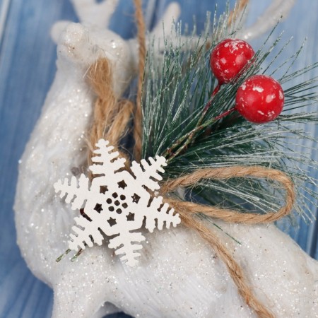 Christmas tree decoration "Deer with decor" 14x8 cm, white-1
