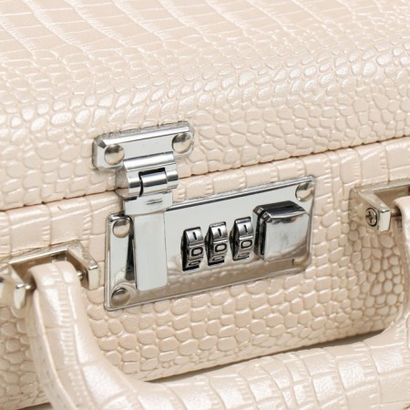 Casket to the leatherette for jewelry "Case. Crocodile leather" beige 18.5x24x9 cm-2