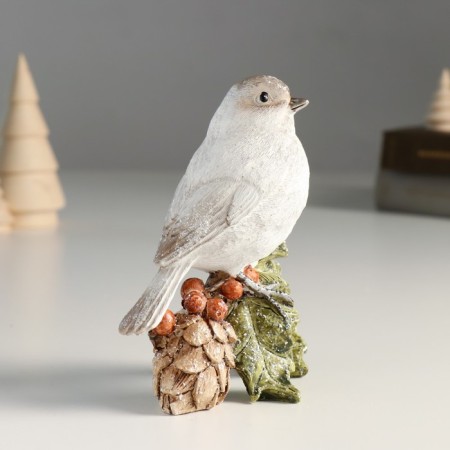 Souvenir Polystone "Vorostone on a branch with a bump and berries" 10.5x6x13 cm-1