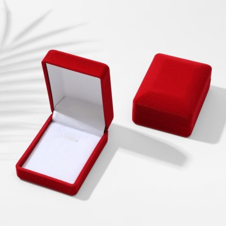 Case for the headset (earrings, pendant) “Rectangle” 7.5 × 6, red color, white insert-1