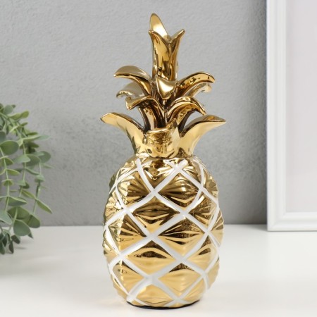 Souvenir ceramics "pineapp" white with gold 11x11x26 cm-1
