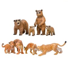A set of figures 