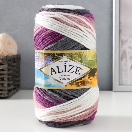 Yarn "Burcum Batik" 100% acrylic 210m/100g (1986)