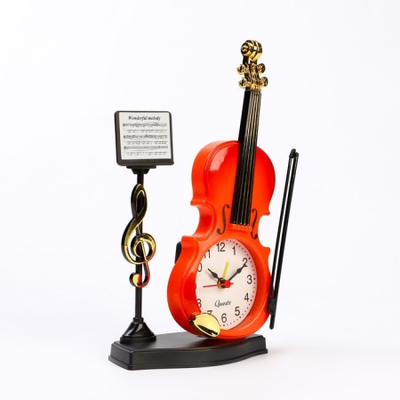 Clock - alarm clock "Trushing with a puppeter", discrete move, d -6.5 cm, 11.6 x 21 cm, aa-1