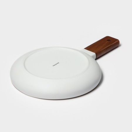 Porcelain dish for serving with a wooden handle Magistro, D = 20 cm, green color-5